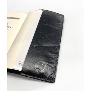 革工房いんのしま シワが楽しめる牛革ブックカバー新書本サイズ(色：黒)