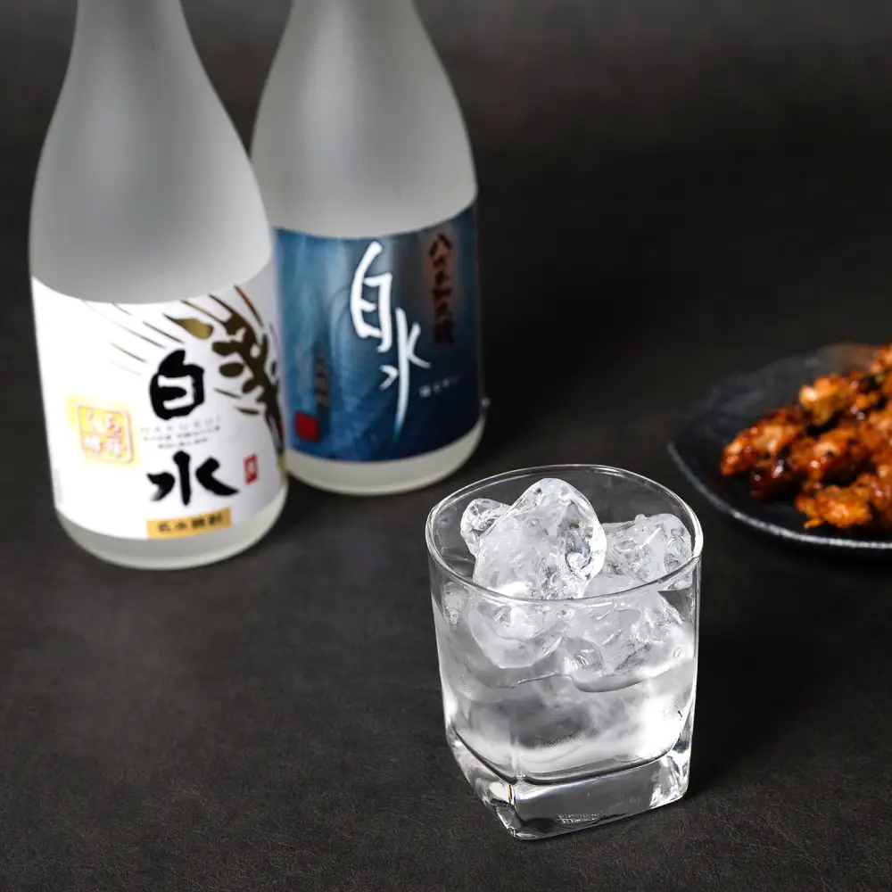 八代不知火蔵 白水 米 蔵酵母 焼酎 飲み比べ 720ml 各2本 (計4本) 瓶 むぎ焼酎 米焼酎 はくすい 酒 本格焼酎 乙類 25度 蒸留酒 独自の酵母