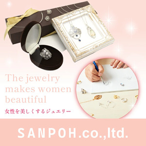 K18イエローゴールド　ピンク系マルチ　フープピアス 管理番号686524 218-106-PINK
