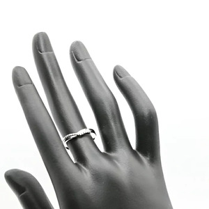 Vラインダイヤクロスリング0.06CT　R3966DI-P 188-073