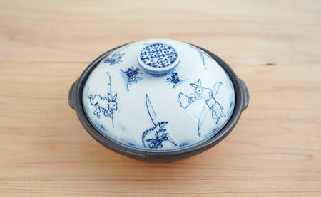 有田焼 染付鳥獣戯画「Waku-わく鍋」【よう楽庵・たかす】お鍋 鍋 ラーメン 雑炊 鳥獣戯画 シリーズ 限定 20客 ギフト 器 うつわ A50-325