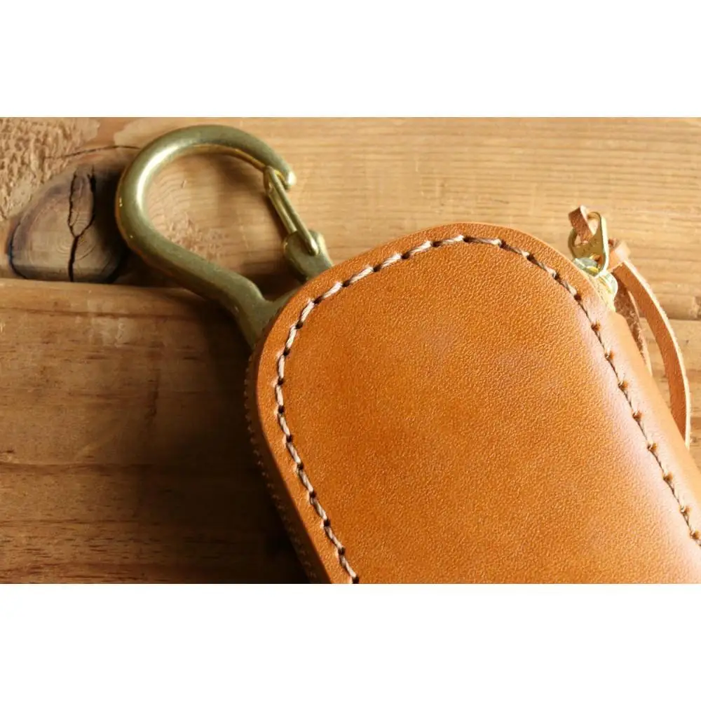 ラウンドファスナーキーケース【ライトブラウン】