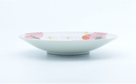 有田焼 菊花尽くし 7寸丸盛器 21cm【まるぶん】食器 器 うつわ 磁器 陶磁器 皿 中皿 プレート 盛皿 メイン皿 花 菊 華やか カラフル お正月 赤 ピンク 白 食洗機対応 A24-187