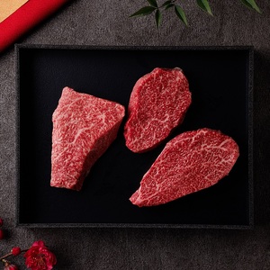 【和牛セレブ】 神戸牛 モモ ステーキ 300g （100g前後× 3枚 ）　やわらか 牛肉 肉 神戸ビーフ 神戸肉 兵庫県 伊丹市 お肉 ステーキ 