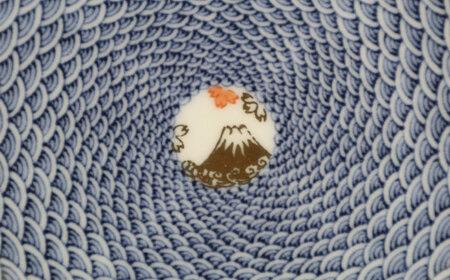 【陶器市特集】【波佐見焼】青海波尽し富士 輪花盛皿【協立陶器】[TC133]