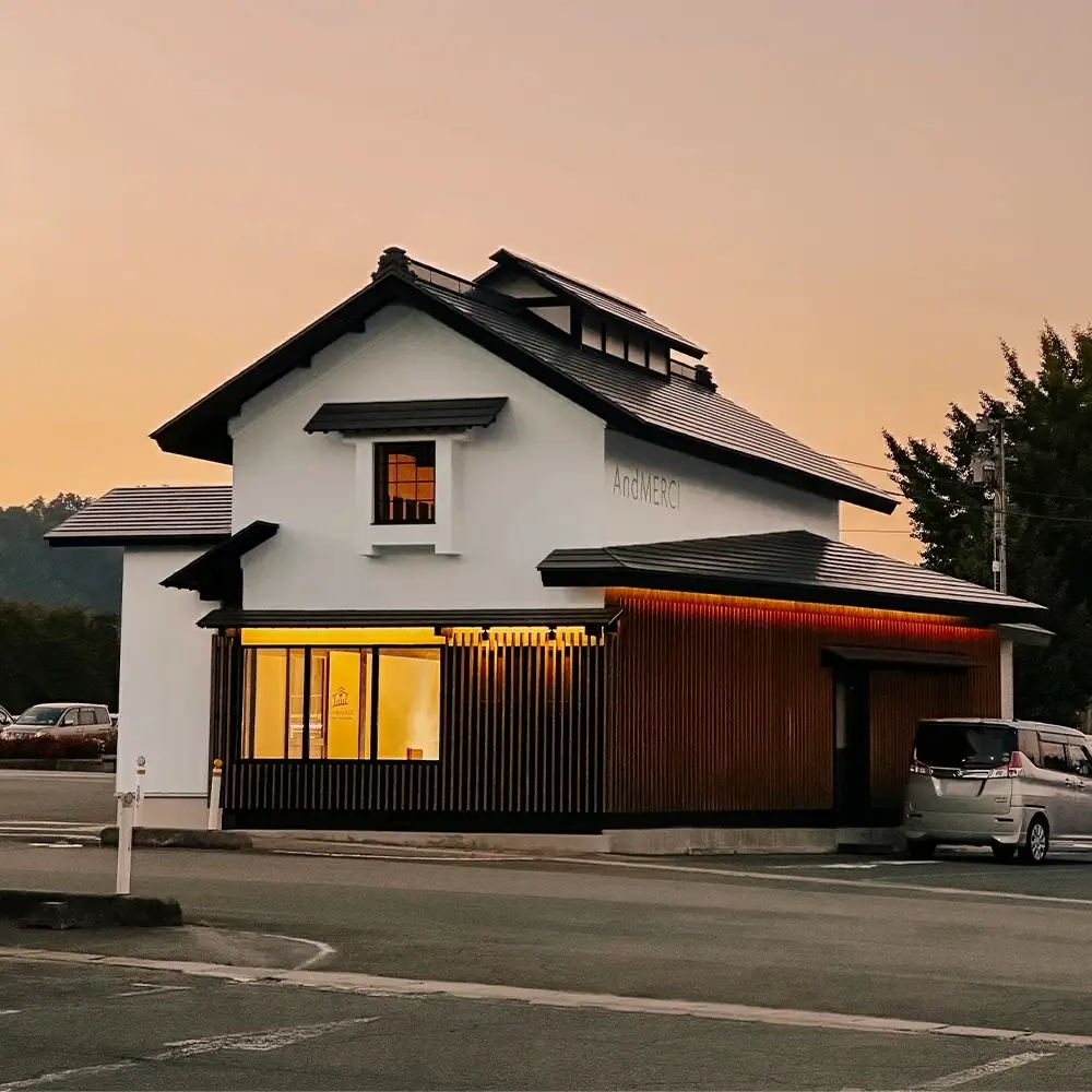 AndMERCI アンドメルシィ 商品券 9000円分 山形県 大石田町 ギフト スイーツ チョコレート ケーキ 焼き菓子 贈答用 am-skxxx9000