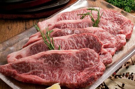 ファームズ千代田「びえい 和牛 」お肉食べ比べセットB(各180g×３ヶ月)   | お肉食べ比べ  [126-02]