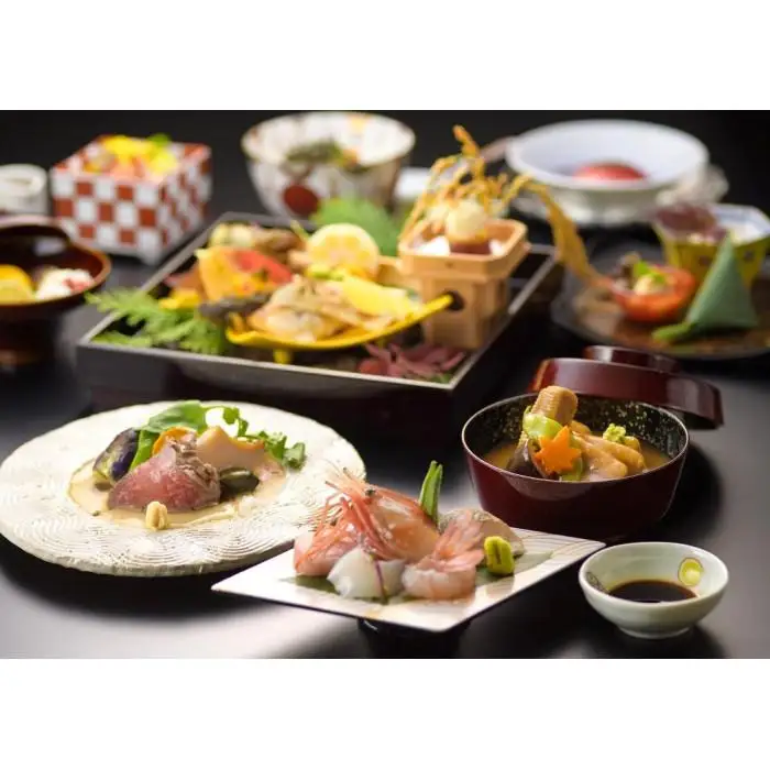 ＜連携不可＞【料理旅館　金沢茶屋】平休日1泊2食付 ペア宿泊券《和室》