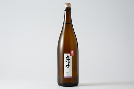 日本酒 本醸造 鹿沼娘 火入れ 1800ml お酒 酒 地酒 アルコール イセヒカリ 晩酌 お燗 燗酒 熱燗 プレゼント ギフト 贈り物 地産地消 鹿沼市 栃木県