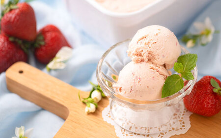 【2026年4月以降発送】あまおうジェラート1000ml ADBW016 アイス 大容量 いちご 