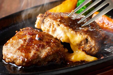 北海道産 黒毛和牛 こぶ黒 チーズ イン ハンバーグ 8個 ＜ LC ＞ 和牛 牛肉 ハンバーグ 挽肉