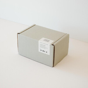 センダイフォルム ブックエンド02 ブラック【雑貨 日用品 文房具 ブックエンド インテリア デザイン 収納 オフィス 家庭 書斎 整理 整頓 モダン シンプル コンパクト 人気 便利 プレゼント ギフト 机上 知的 文房具 用品ステーショナリー】