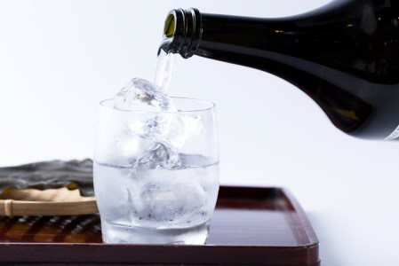 北海道 新ひだか町 三石こんぶ焼酎 計 1.4L (720ml×2本)