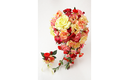 あーとみゆき 枯れないお花（造花・アーティフィシャルフラワー）で世界に一つだけのウェディングブーケを作るワークショップチケット 結婚式 キャスケードブーケ クレセントブーケ オリジナル型ブーケ 花材 資材 レッスン料込