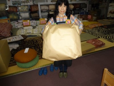  和室にも洋室にもピッタリ合う、本仕立の「もめん綿入り丸座」【CW47W】