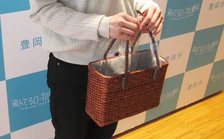 かごバッグ 柳かご（角） / 籠バッグ 豊岡 杞柳細工 伝統工芸士作 伝統工芸品 柳染め かご バッグ カバン 自家栽培 柳 天然素材 高級 おしゃれ 和テイスト 大人 手作り ハンドメイド 日本製 レディース