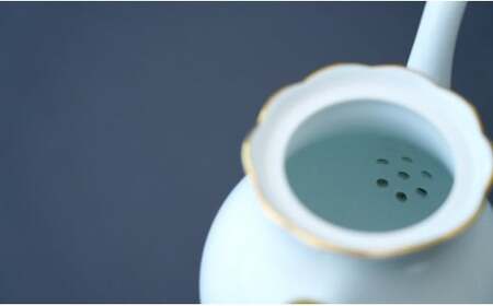 有田焼 ゴールドライン白磁・ポット【香蘭社】食器 白磁 コーヒー 紅茶 ティータイム A70-168