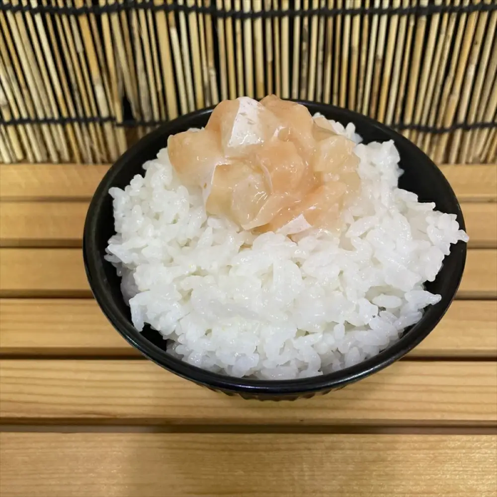 麹漬け サーモン帆立　5本【シャケ 鮭 ほたて ホタテ おつまみ 珍味 ご飯のお供 惣菜 珍味 お取り寄せ 御中元 お中元 お歳暮 父の日 母の日 贈り物 日本酒 焼酎】【神奈川県小田原市早川】
