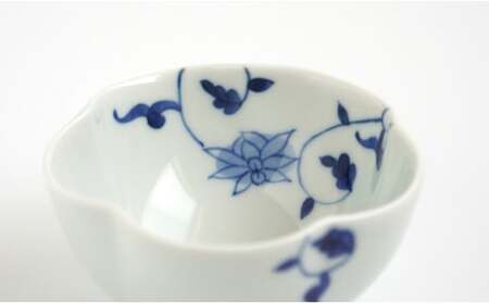 有田焼 花型 絵替わり小付 5個 セット【富永陶磁器】小鉢 小皿 食器セット 和食器 ギフト 染付 赤絵 錦 35000円 3.5万円 A35-601