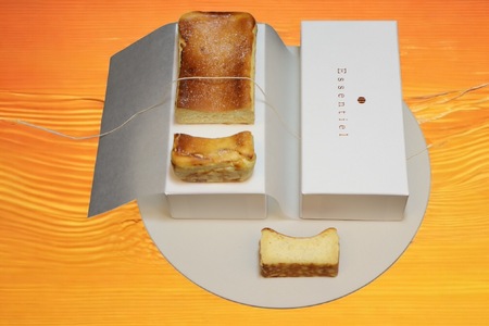 レモンとプラリネのチーズケーキ [2320]