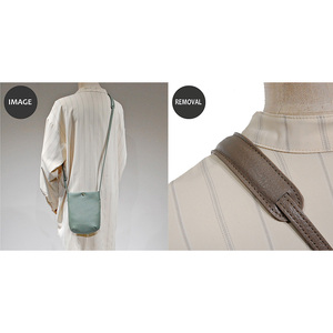 オリーブレザー スマホショルダー 【A-LOOK】 グレージュ