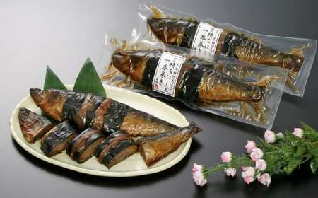 甘露煮 詰合せ （ にしん甘露煮 110g×1袋 ・ ししゃも甘露煮 130g×1袋 ・ 子持ちにしん 1本巻×1袋 ・ 北海巻紅鮭 1本 ） 鰊 ニシン シシャモ カラフトししゃも 数の子 紅鮭 鮭 甘露煮 甘タレ 昆布巻 昆布 常温