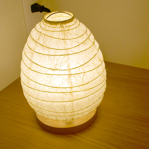 美濃和紙照明テーブルライト　SS-3028　小倉流紙白　E-17　25Wまで対応　LED電球使用可／照明器具　和風　和紙使用　たまご型　コンセント E-17　25Wまで対応　LED電球使用可