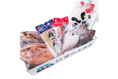 根室海鮮市場＜直送＞炉端セット7種(開きほっけ・開きにしん・宗八かれい・柳かれい・糠さんま・さんま明太・いか一夜干し) A-28262