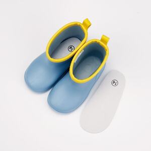 ワッペン付レインブーツ　１４ｃｍ　チアフルタイガー　5-127