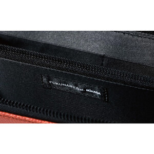 ラウンド長財布/ ブラウン M025