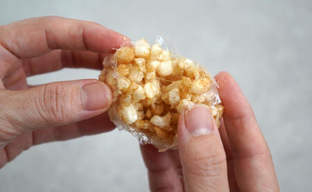 有田銘菓 陶助おこし 40個入り【寿食品】 前田陶助堂 餅おこし やわらかい しょうが風味 手作り 伝統菓子 ギフト 和菓子 F17-2