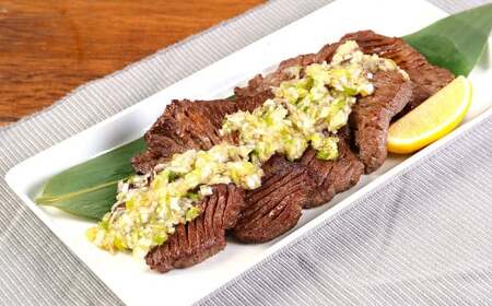 訳あり 厚切り牛タン 約400g×3パック 計約1.2kg 訳アリ 牛タン タン肉 牛肉 スライス お肉 肉 焼肉 焼き肉 BBQ 不揃い 冷凍 熊本県 湯前町