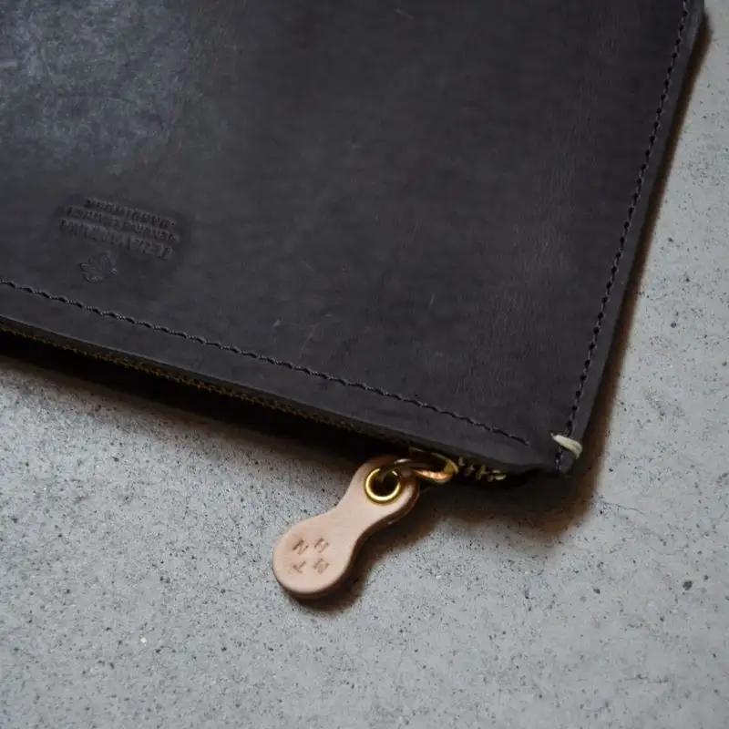Teha’amana Square pouch L テハマナ スクエアポーチ L スモーク ブラウン