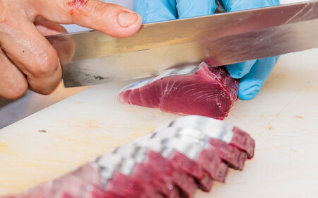 【冷凍】 びりガツオたたきと刺身 約250g/節 4節 冷凍 鰹カツオ 魚 さかな 海鮮 魚介類 本場 土佐 個包装 ふるさと納税カツオ 高知県 高知市 刺し身 天然 【ゆず庵2】[ATHM004]
