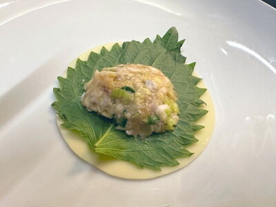 【定期便3ヶ月】餃子専門店青春餃子　大葉三太郎餃子15個入り×3パック（計135個）