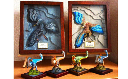 恐竜 フィギュア 羽毛デイノニクス 完成品 荒木一成 本人製作 荒木恐竜工房 彩色済 1/10スケール 復元 模型 ダイナソー リアル インテリア オブジェ 京都府 京田辺市 職人 手作り 匠の技 一点物 ギフト プレゼント 贈り物 コレクション オリジナル 標本 1 ブラウン系