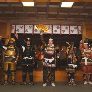 【標準プラン】太鼓でお出迎え！鎧に着替えて、村上海賊ゆかりの因島最古の神社で鎧武者等祈願体験 （約2時間のコース）大人（13歳～）2名