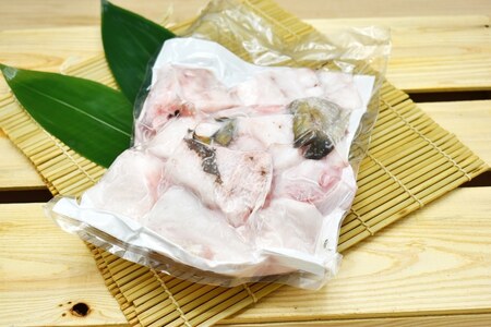 【冷凍】簡単鍋用 天然クエ（600g/2人～3人前）くえ 海鮮鍋 魚介 高級魚 切り身 クエしゃぶ しゃぶしゃぶ クエ鍋 天然 海鮮 魚 下処理済み 真空 グルメ 冷凍 配送 故郷納税 高知県 土佐清水市 送料無料 高知【R01584】