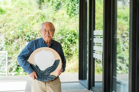 【Mustakivi】 PLATE 丸皿 SEIJI｜ ムスタキビ Mustakivi むすたきび MUSTAKIVI Marimekko マリメッコ デザイナー 砥部焼 北欧 キッチン 食器 食器 湯呑 皿 ティーカップ 石本藤雄 フィンランド おしゃれ ギフト プレゼント 贈り物 テーブルウェア 数量限定 人気 おすすめ 愛媛県 松山市 送料無料【IYT061】