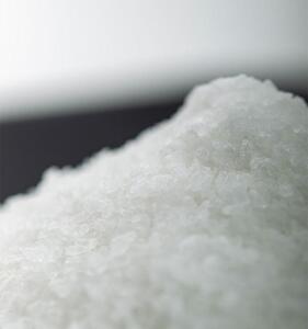 国産天然のだし素材を使用した贅沢調味塩　「紅彩塩 べにさいしお　白塩」