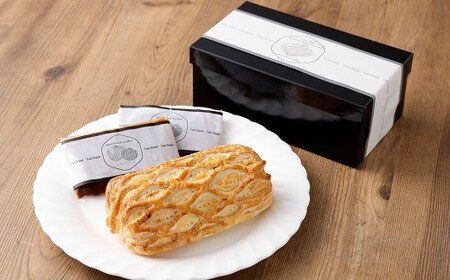 フレンチレストラン 「クルーズクルーズ」 いわて牛のパイ包み焼き トリュフソース 435g（パイ包み焼き×1個、ソース×2袋） 牛肉 パイ包み トリュフ ソース付属 フレンチ 冷凍