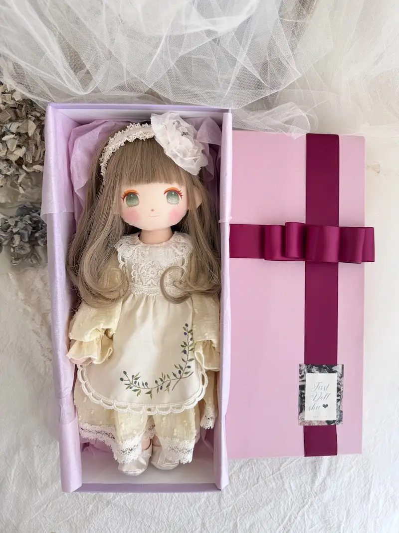 着せ替え人形オリーブティアラちゃん