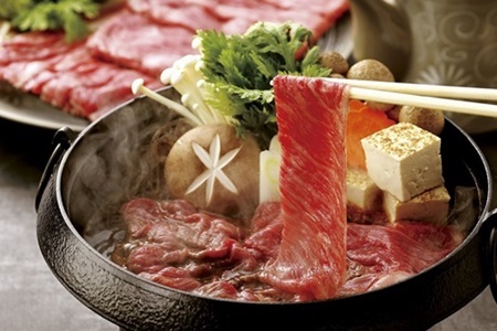 【京丹波・丹波牛】 丹波牛 すき焼き （ 赤身 ） 1kg 5～6人前 【 黒毛和牛 国産牛 すき焼き お鍋 丹波牛 赤身 わりした付き 京都 丹波 いづつ屋 】 【2026年1月中旬以降発送】  [048IZ003]