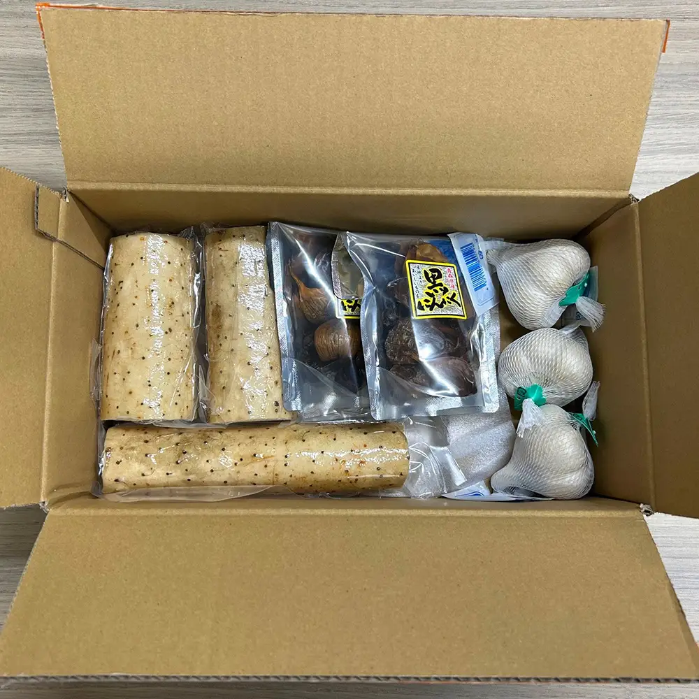 あおもり満喫セット＜かぼちゃフレーク150g×1パック、黒にんにく100g×2パック、玉にんにく(ネット入)×3個、ネバリスター真空パック約900g前後＞　【02402-0469】