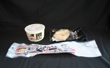 釧之助本店人気の組合せセットA＜銀だら味噌漬け＆いか塩辛＆鮭とばソフト＞_銀だら味噌漬け 銀鱈 ぎんだら ギンダラ 魚 漬魚 味噌 いかの塩辛 イカ 烏賊 さけとば 秋 鮭トバ 鮭 トバ さけ サケ シャケ ご飯との相性抜群 魚介類 海鮮 絶品 人気 笹谷商店 直営 釧之助本店 高級 北海道 釧路町 釧路超 特産品 _【配送不可地域：離島】【1106686】