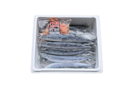 【北海道根室産】タラバガニむき身300g×1P・冷凍さんま5尾×5Pセット C-36081