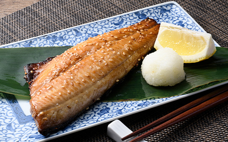 【大好評】ホッケ 醤油 干し 手作業 加工 (2枚入り 1パック)×3袋セット ほっけ ホッケ 冷凍 ご飯のお供 おつまみ 魚介 三陸 岩手県 三陸 三陸山田 山田町 冷凍 佐々木商店  YD-978