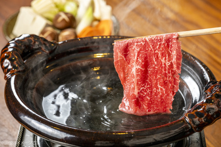 AJ511 長崎和牛 もも しゃぶしゃぶ用 約500g [ 肉 牛肉 和牛 おいしい スライス 薄切り こま切れ カレー 肉じゃが まるしん商会 黒牛 長崎県 島原市 ]