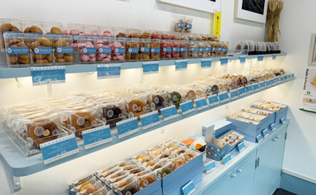 ≪北海道 富良野産 原材料使用≫ ふらのみつばちロール (フラノビジュー)