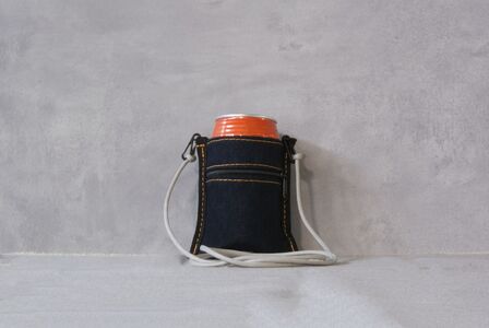保冷缶スリーブ （紺） バッグ ポーチ ドリンク 缶 保冷バッグ 万能 便利 デニム生地 尾州デニム キャンプ キャンプ用品 アウトドア アウトドア用品 愛知県 知多市 その他名称2	